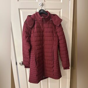 NWOT! Lolë Women's Burgundy Quilted Jacket